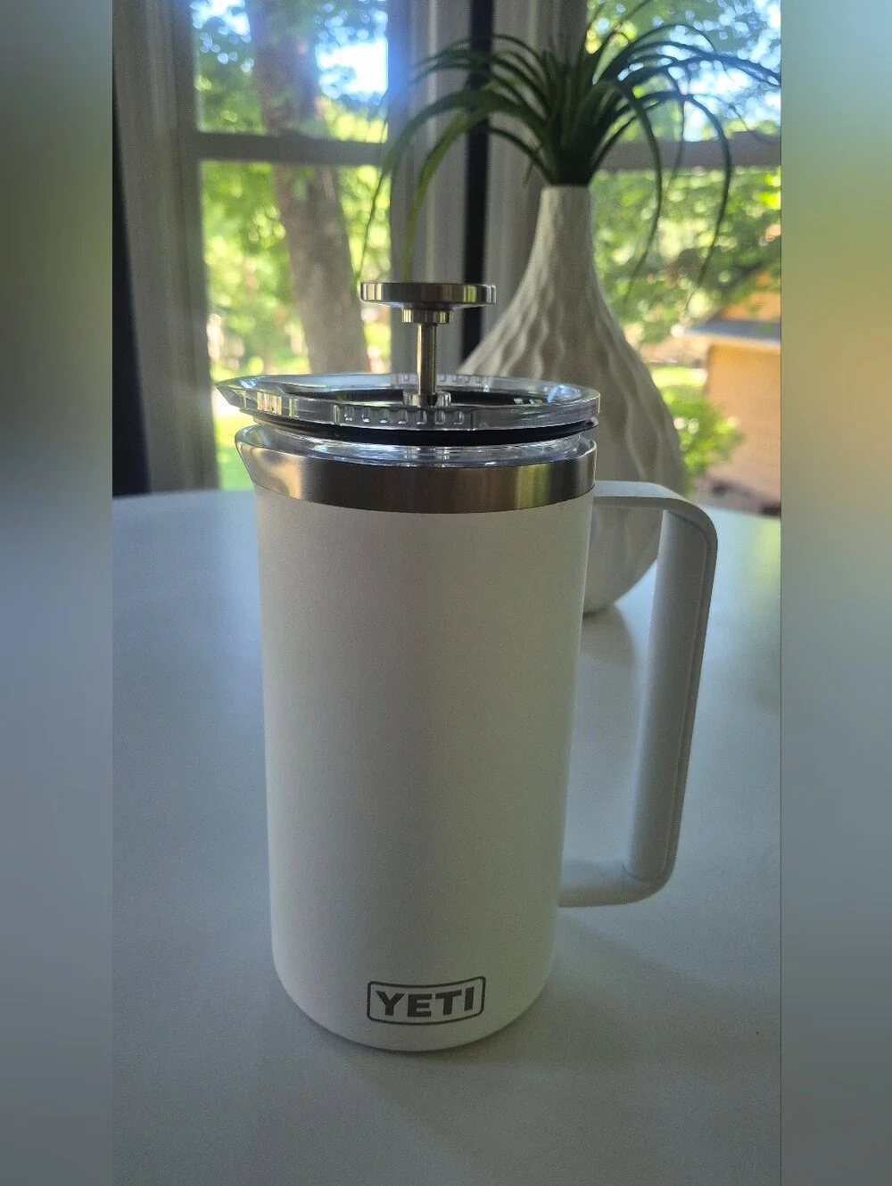 Yeti White Ceramic Lined French Press with Handle 34 Oz